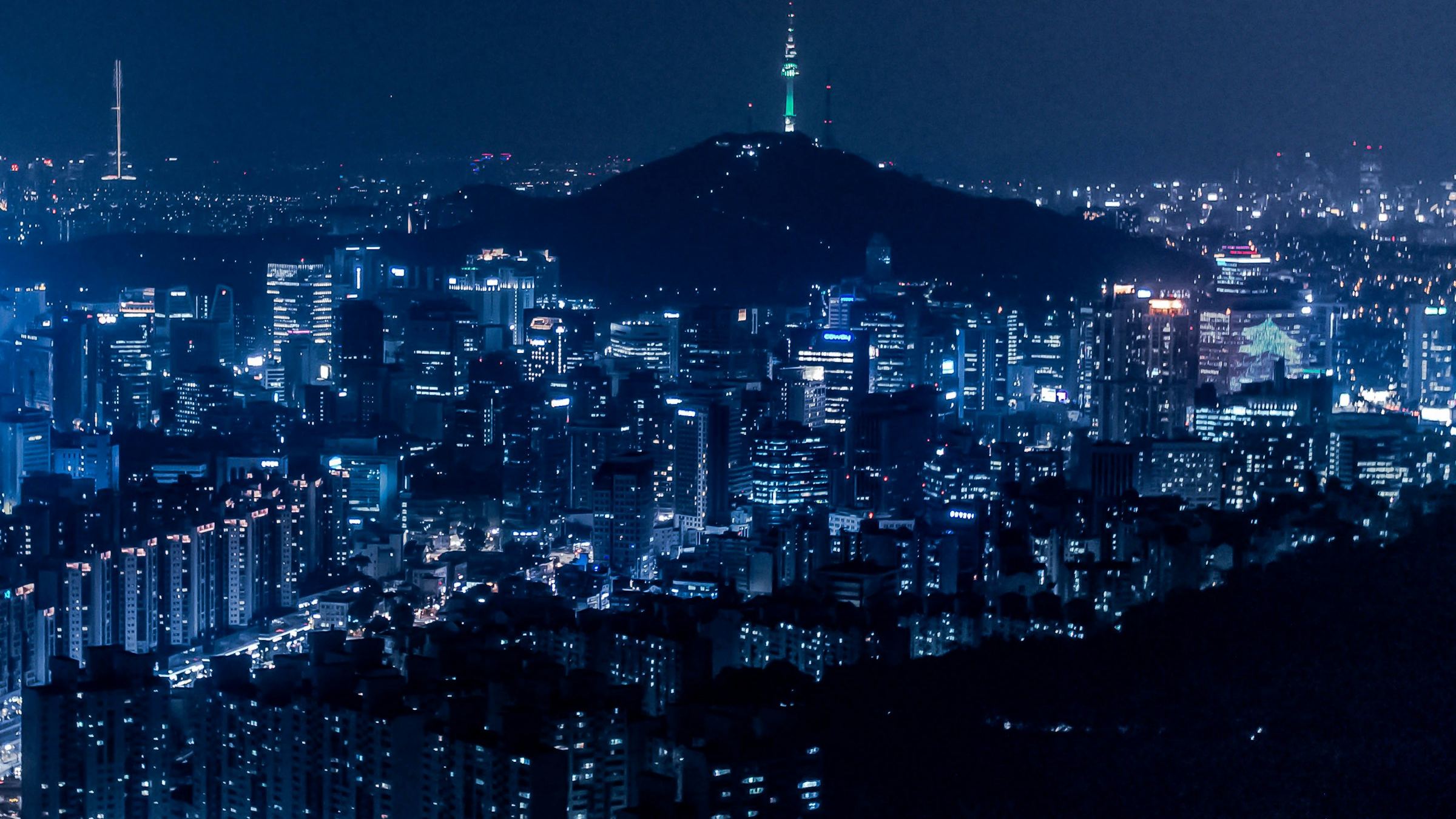 도심 야경 항공 전경
